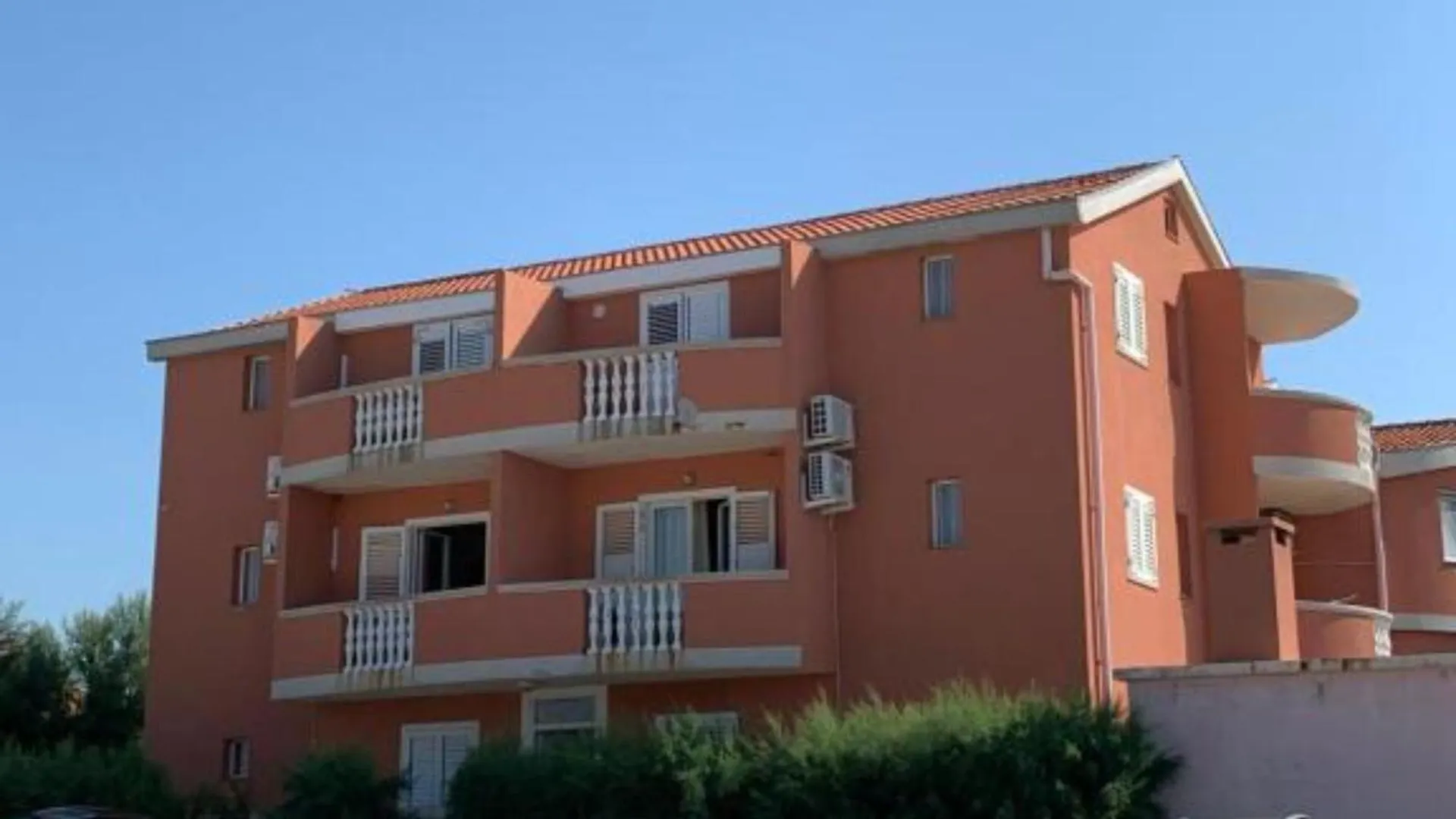 Apartments Ata Razanac